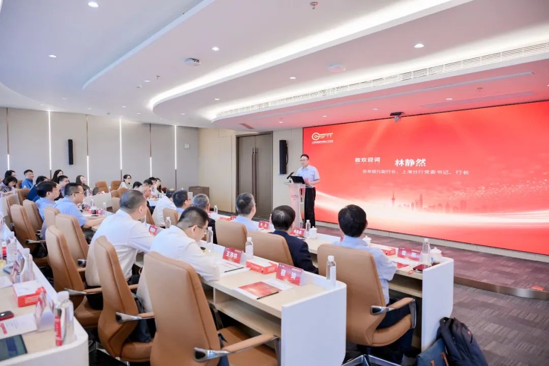 17497834238437.jpg e963b2b2a31d99ab72f0c20fcef9f774.jpg